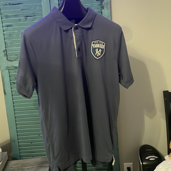 Cooperstown NY YANKEES POLO SIZE XL! - Picture 2 of 2